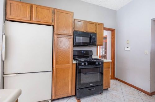 162 Plymouth St, Pittsburgh PA 15211-1232 exterior