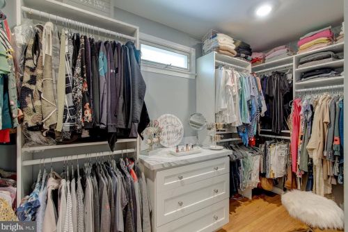 5 Lakewood Dr, Media PA exterior