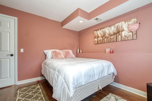 6610 Summer Shores Dr, Grand Rapids MI 49548-7002 exterior