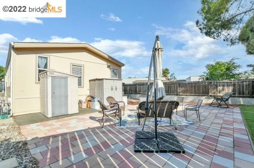 71 A St, Concord CA 94520-5304 exterior