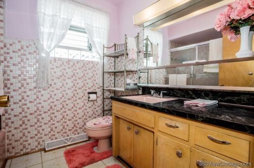 5515 Kildare Ave, Chicago IL 60629-5733 exterior