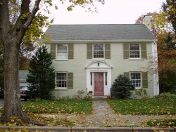 178 Kirkstall Rd, Newton, MA 02460-2441