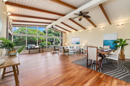 4933 Waa St, Honolulu HI 96821-1445 exterior