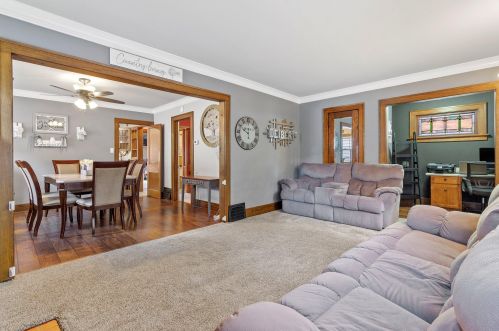 1015 76, Milwaukee WI 53214-3031 exterior