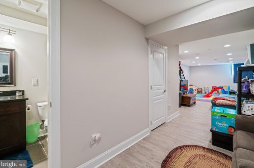 1936 Cumberland St, Philadelphia PA 19125-0037 exterior