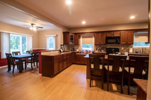 1000 Smithtown Ave, Bohemia NY 11716-2179 exterior