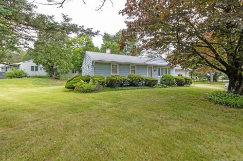 11 Lyman Dr, Torrington, CT 06790-4112