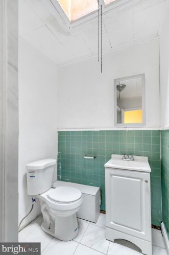 2230 69 St, Philadelphia PA 19142-1828 exterior