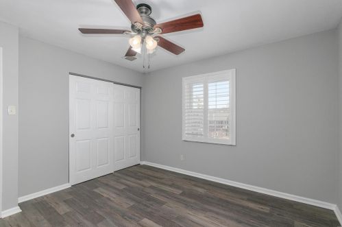 1046 Cedargate Dr, Saint Louis MO exterior