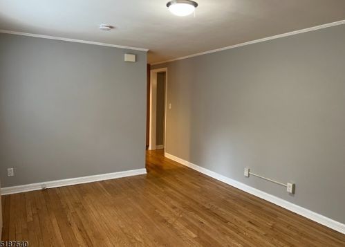 103 Lincoln Park, Cranford NJ  07016-3120 exterior