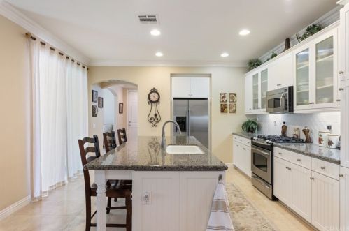 40222 Ayer Ln, Temecula CA 92591-2507 exterior