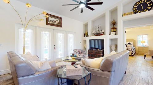 1590 Underwood Ave, Fort Pierce FL  34953-2586 exterior