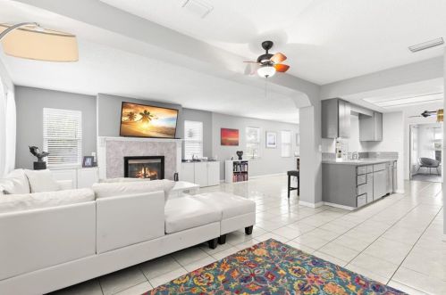 10910 Hachita Dr, Port Richey FL  34668-2719 exterior