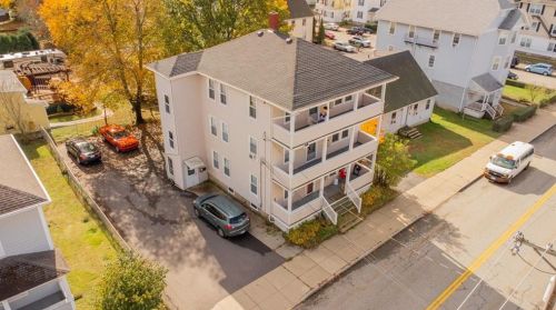 363 Logee St, Woonsocket RI 02895-6031 exterior