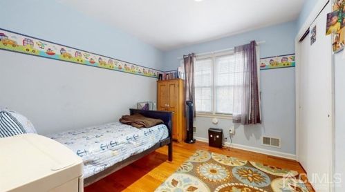 50 Summer St, Edison NJ 08820-2436 exterior