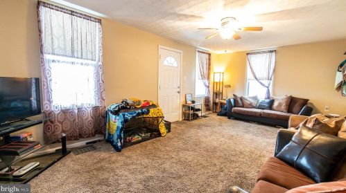 350 Maple Ave, Hanover PA  17331-5124 exterior