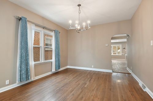 10730 Kedzie Ave, Chicago IL 60629-3532 exterior