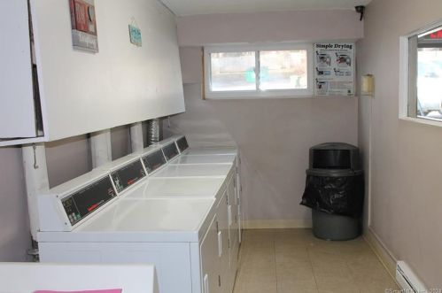 166 Gravel St, Meriden CT  06450-4627 exterior