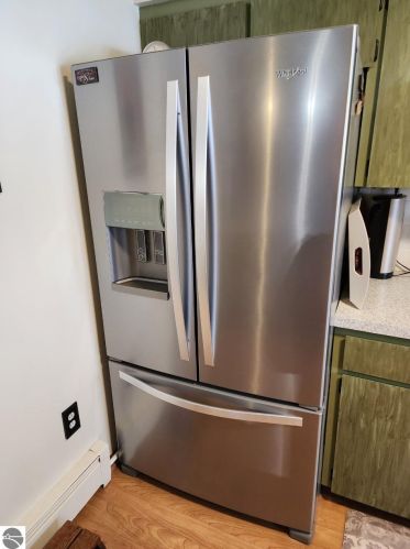 740 Witbeck Dr, Clare MI 48617-9721 exterior