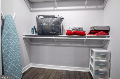 2008 Brown St, Philadelphia PA 19130-2615 exterior