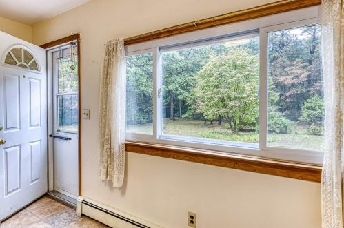 317 Plymouth St, Huntington Station NY 11746-7018 exterior