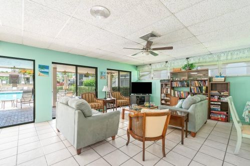 1024 13th St, Boca Raton FL 33486-5405 exterior