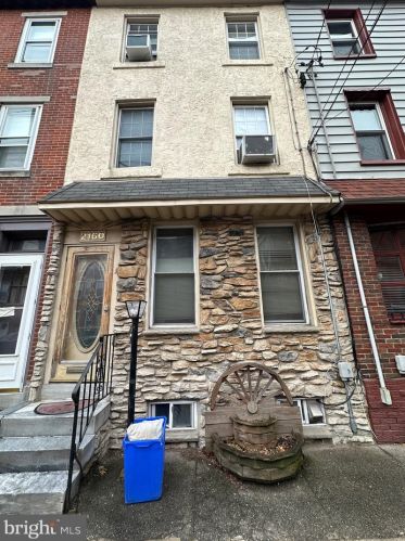2160 Cumberland St, Philadelphia PA 19125-2245 exterior