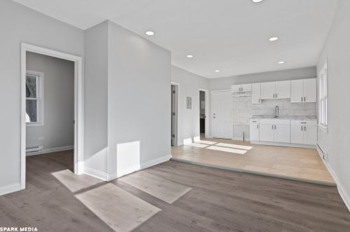 12000 Pr Ave, Chicago IL 60628-6725 exterior