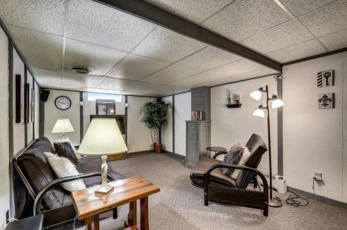 2529 70, Milwaukee WI 53223-2114 exterior