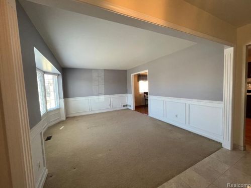 46152 Apple Ln, Macomb Township MI  48044-3401 exterior