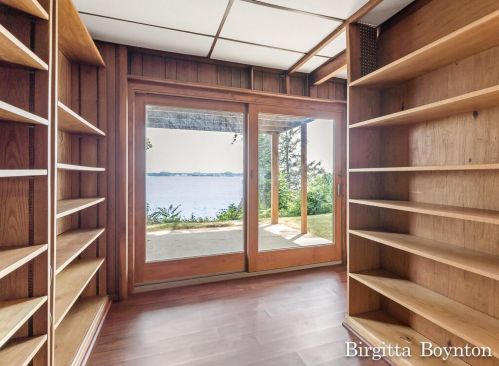 1661 Ruddiman Dr, Meskegon MI 49445-3041 exterior