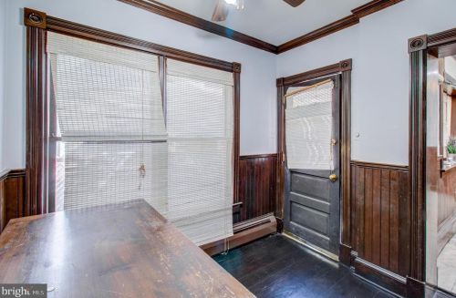 14 Morris Ave, Trenton NJ 08611-1131 exterior