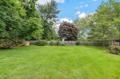 15 Farrell Dr, Middletown NJ 07748-3210 exterior