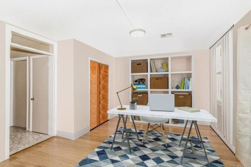 572 Prospect Ave, Bronx NY 10455-1809 exterior