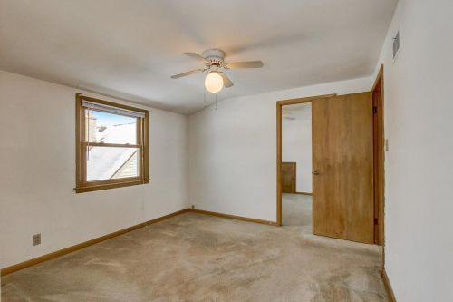 2529 70, Milwaukee WI 53223-2114 exterior