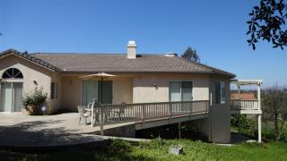 2212 Crest Hill Ln, Fallbrook CA  92028-4554 exterior