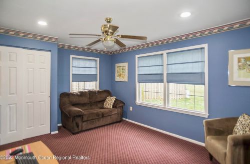 10 Admirals Row, East Freehold NJ 07728-3721 exterior