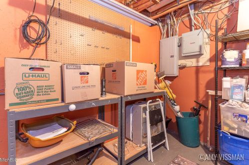 2335 Radcliff Vlg Dr, Grand Rapids MI 49546-5758 exterior