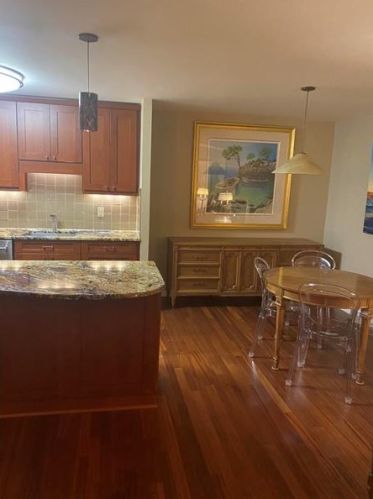 5600 Munhall Rd, Pittsburgh PA 15217-2067 exterior