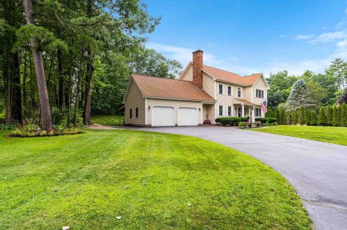 21 Fox Run, Concord, NH 03301-1801