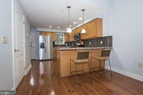 1737 Federal St, Philadelphia PA 19146-3715 exterior