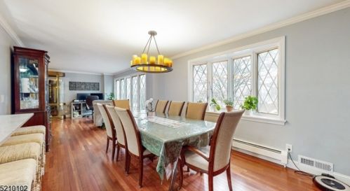 136 Mount Vernon St, Nutley NJ  07110-2568 exterior