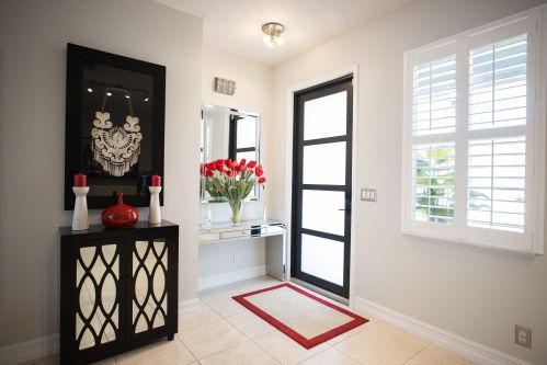 276 Ferris Dr, Fort Pierce FL 34983-8625 exterior