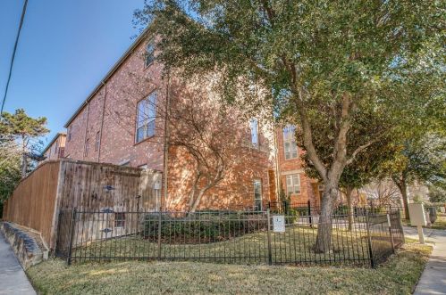 3601 Bowser Ct, Dallas, TX 75219-2838