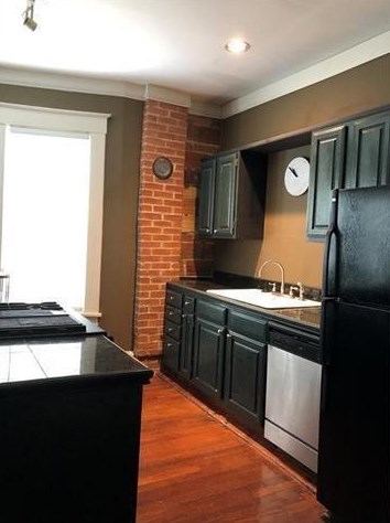 1000 Carroll Ave, Dallas TX  75204-6648 exterior