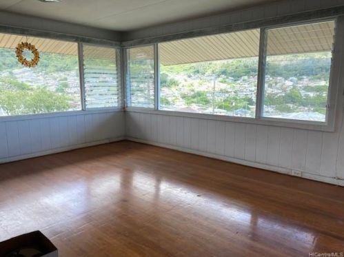 2305 Kula Kolea Dr, Honolulu, HI 96819-2823