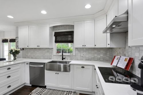 4085 Chestnut Rdg Dr, Atlanta GA 30338-4678 exterior