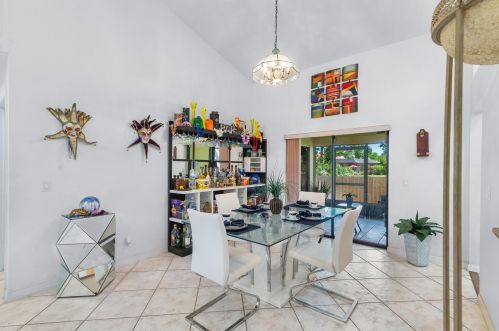 514 Clf Rd, Fort Pierce FL 34984-6226 exterior