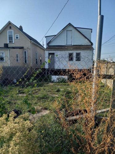 624 Englewood Ave, Chicago IL  60621-2014 exterior
