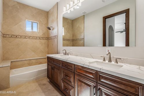 36648 27th Ave, Phoenix AZ 85086-8747 exterior